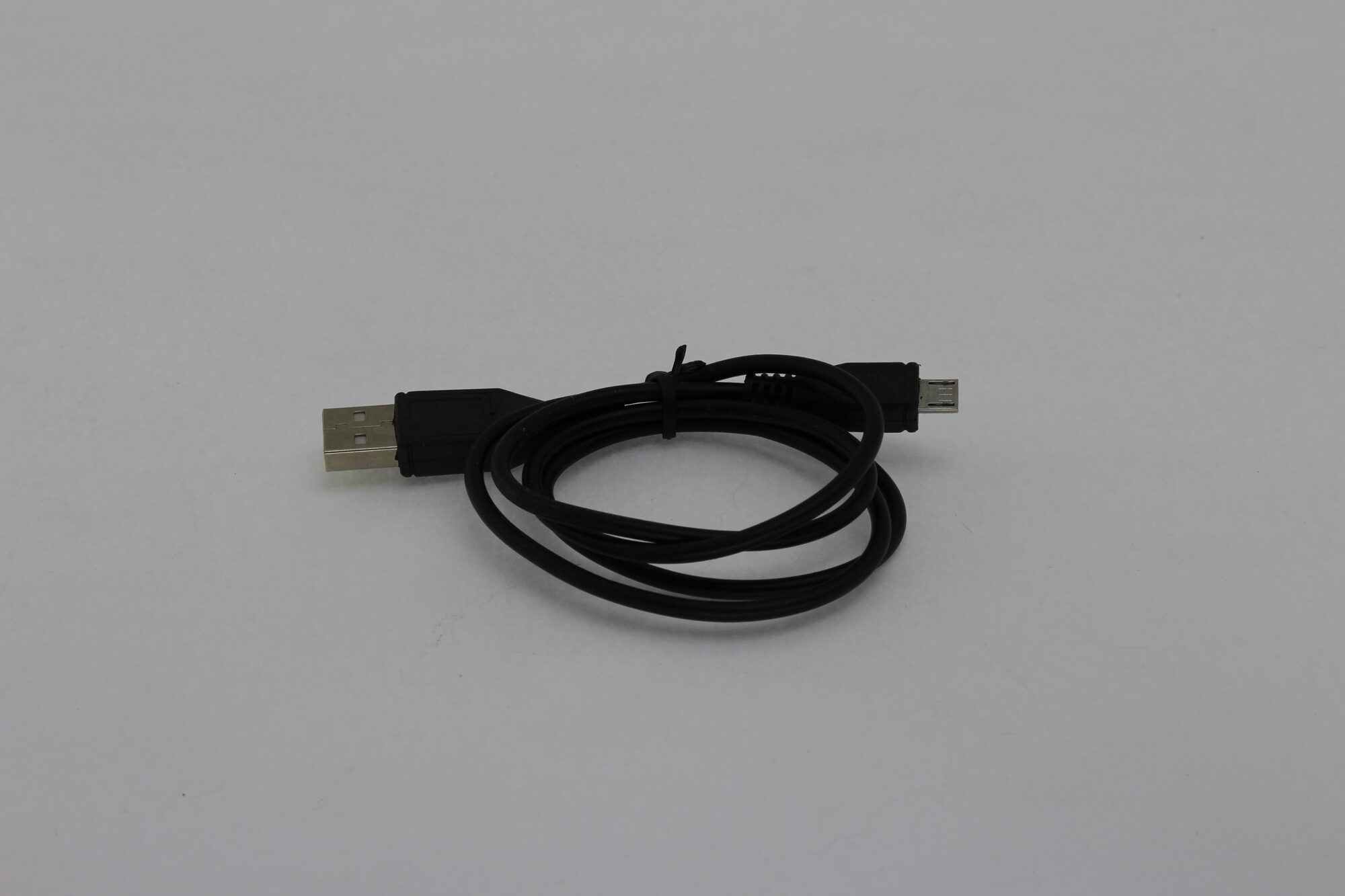 ШНУР ДЛЯ СОТОВЫХ МИКРО USB ПЛАСТМАССОВЫЙ, 1 МЕТР